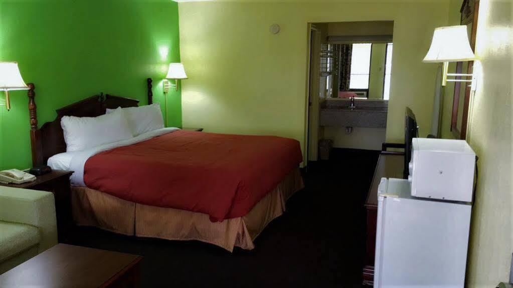 Executive Inn Scottsville Buitenkant foto